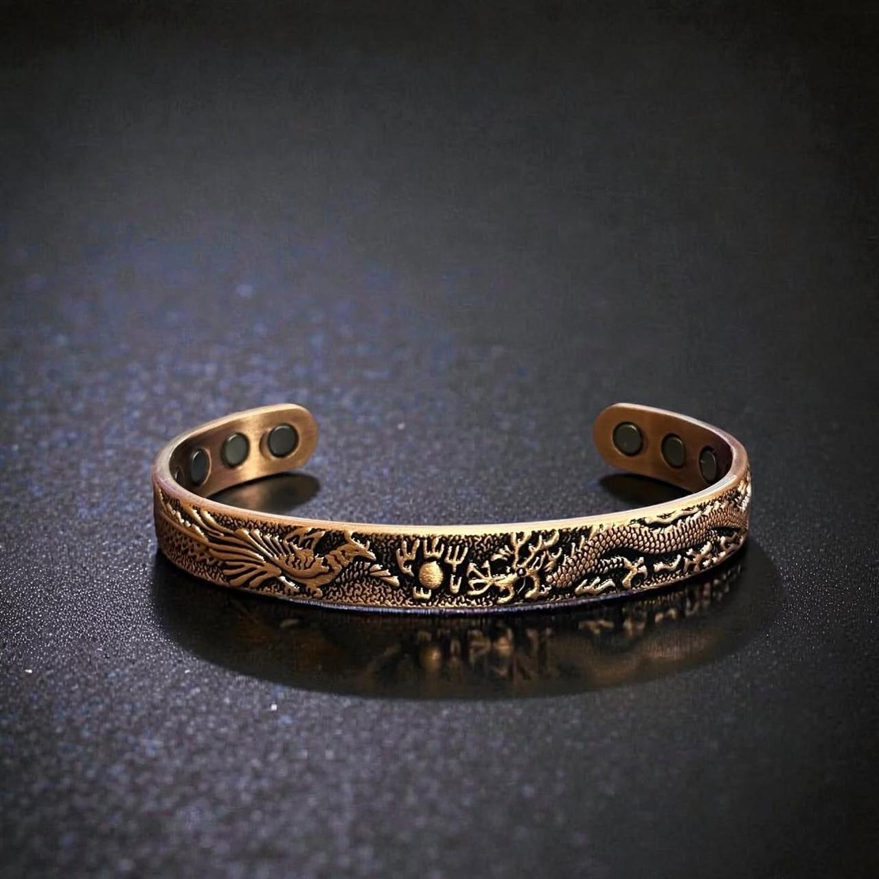 Naqsh Cuff
